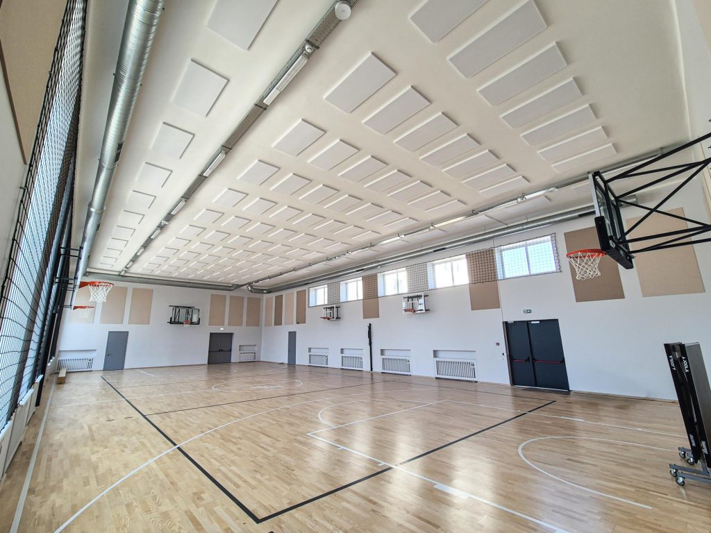 Patalpų akustikos gerinimas – komfortiškesnė aplinka mokymuisi, sportui ir darbui gallery 19