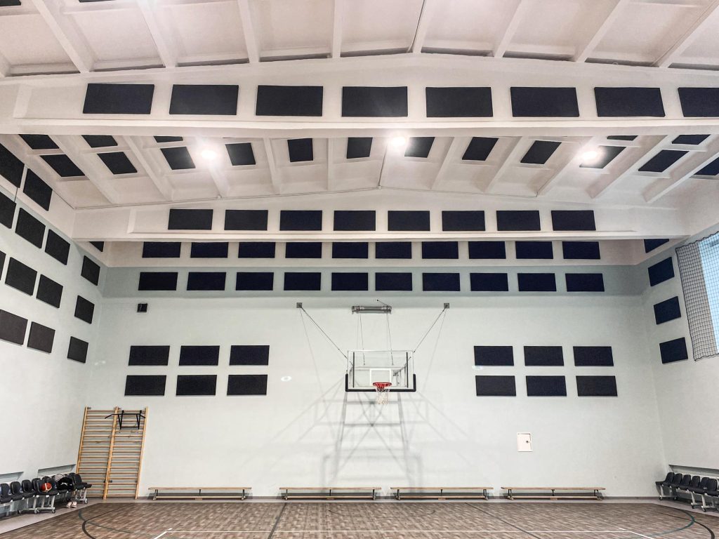 Patalpų akustikos gerinimas – komfortiškesnė aplinka mokymuisi, sportui ir darbui gallery 5